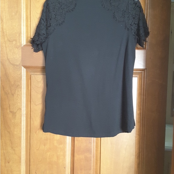 QVC ISAAC MIZRAHI lace sleeve top - Picture 2 of 3